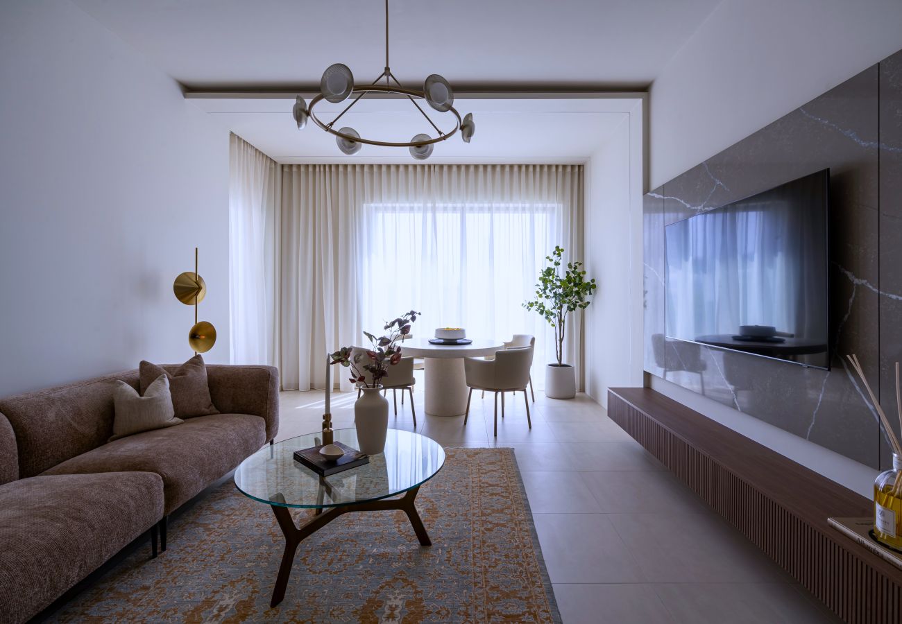 Apartamento en Dubai - 313 Modern Downtown Gem with Breathtaking Views